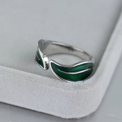 🍃 Punk Leaf Metal Enamel Ring – Legolas Style, Unisex, Trendy