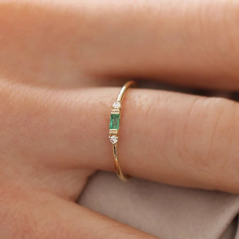 Silver Ring Emerald Zircon Ring for Women Charm Jewelry Gift