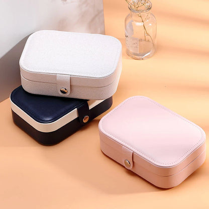 Portable Leather Jewelry Box - Compact Travel Case with Zipper and Snap