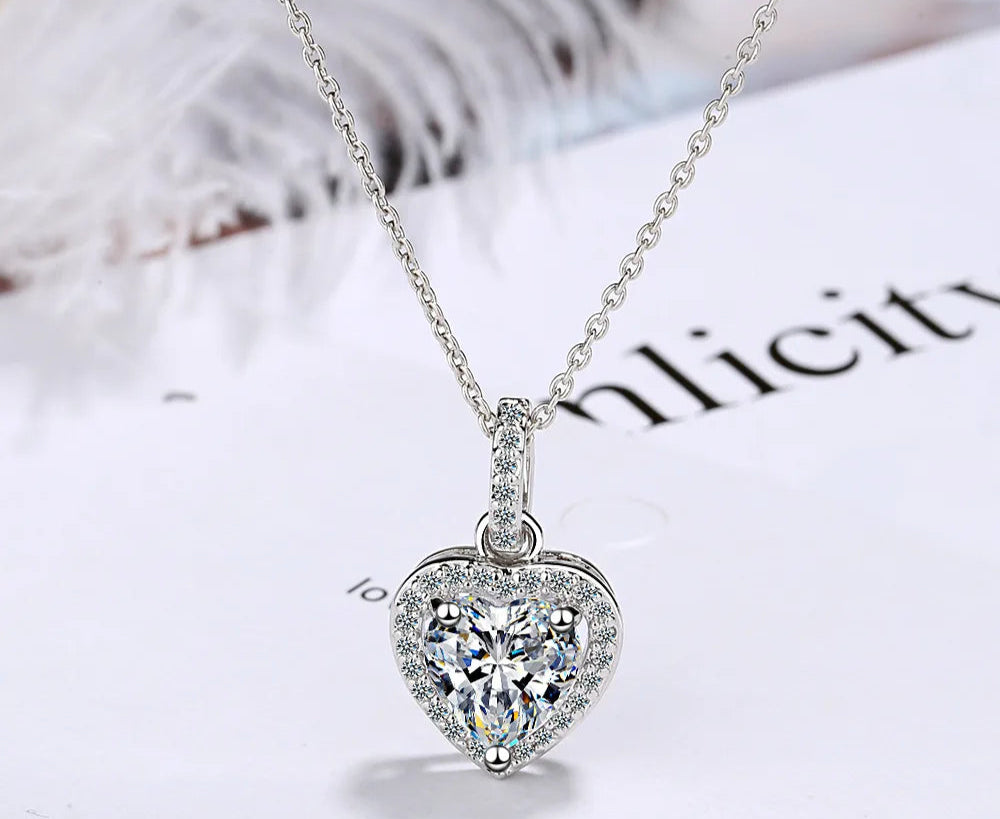 Collier pendentif coeur en argent et zircone pour femme – Bijoux de créateur de luxe et cadeau tendance