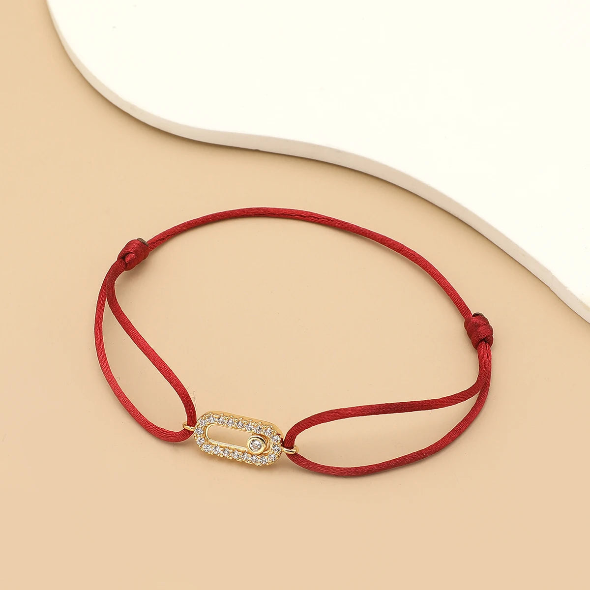 Bracelet ajustable en corde de zircone – Simplicité élégante