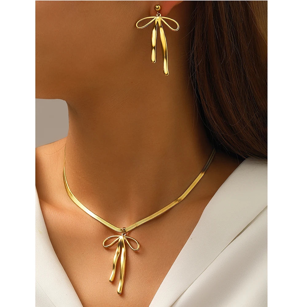 Jewelry Set – Light Luxury Bow Pendant and Snake Chain Earrings and Necklace