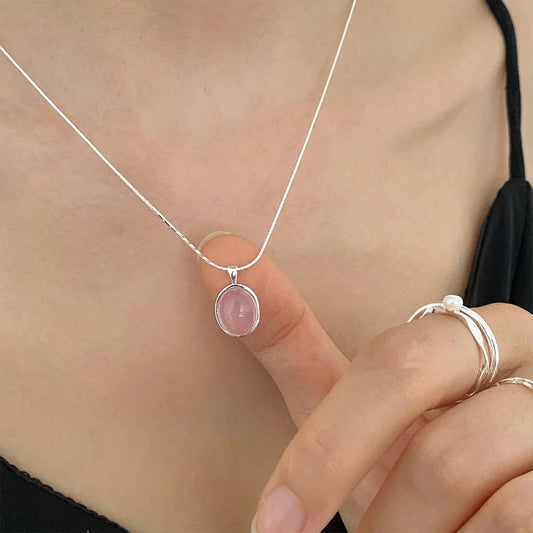 Silver Pink Crystal Moonstone Pendant Necklace for Women - Fashion and Simple Oval Pendulum Clavicle Chain Party Jewelry