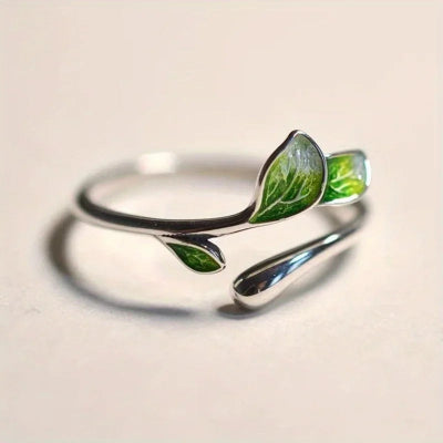 🌿 Fashion Accessories Green Leaves and Twig Ring – Silver, Adjustable, Nature Inspired