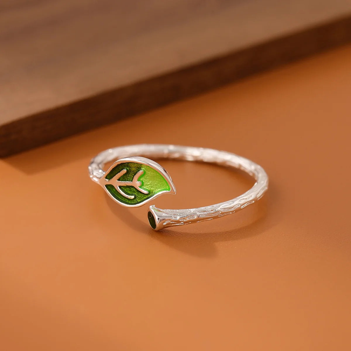 🌿 Uini-Tail 925 Tibetan Silver Green Leaf Cocktail Ring – Verstelbaar, Natuurdesign