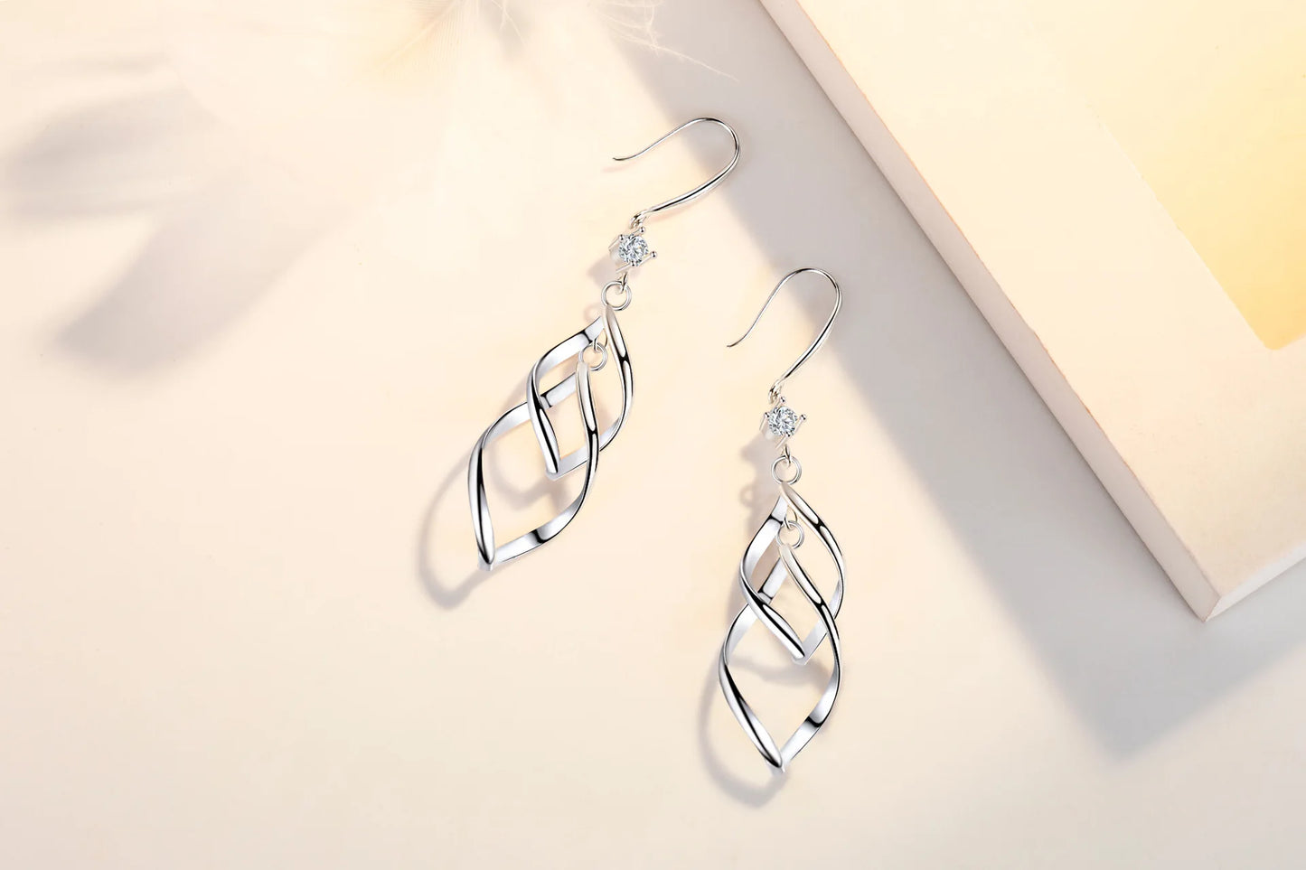 Boucles d'oreilles à franges longues exagérées creuses en cristal de zircon de haute qualité pour femmes en argent