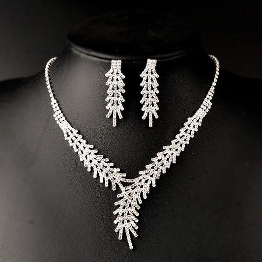 Ensemble de bijoux tendance en chaîne à griffes et feuilles – Collier et boucles d'oreilles pour femme