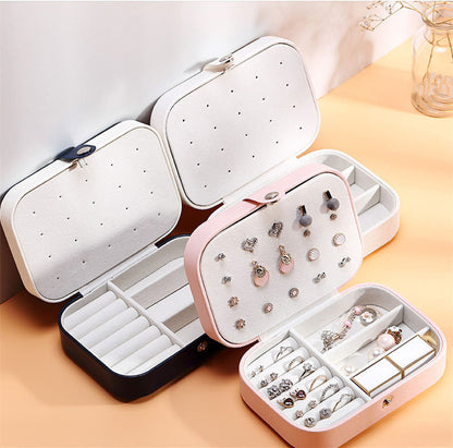 Portable Leather Jewelry Box - Compact Travel Case with Zipper and Snap